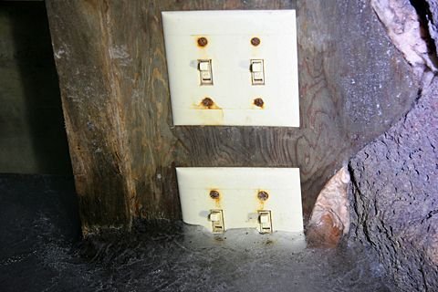 11_Floor_level_wall_switches